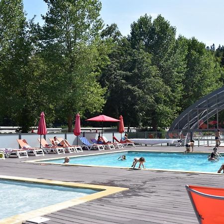 מורול Cabane Lodge Domaine Du Lac Chambon מראה חיצוני תמונה