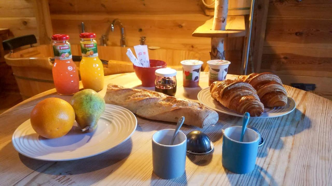 מורול Cabane Lodge Domaine Du Lac Chambon מראה חיצוני תמונה
